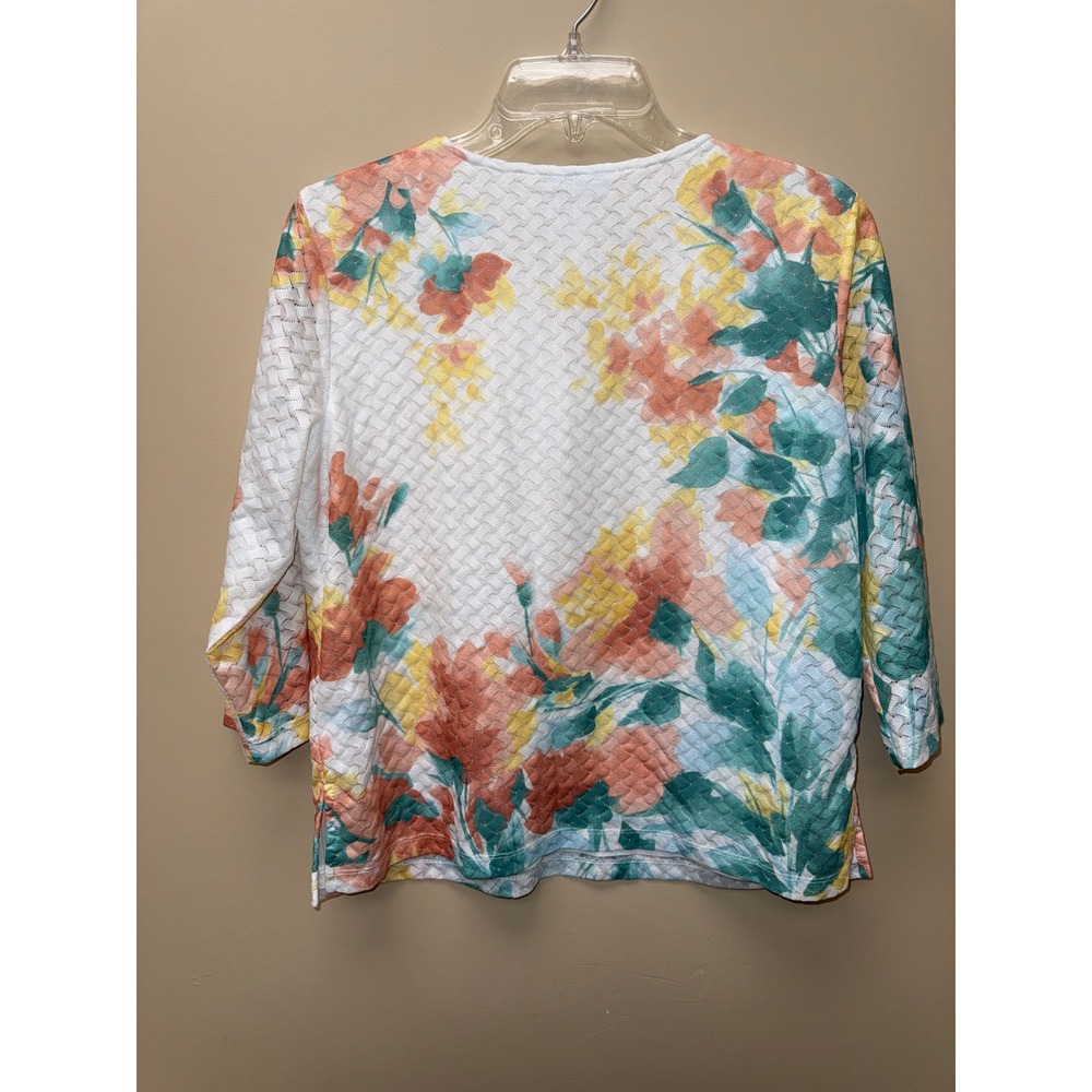 Alfred Dunner Petite PM Floral Studded Split Neck Textured 3/4 Sleeve Top White - Picture 2 of 3